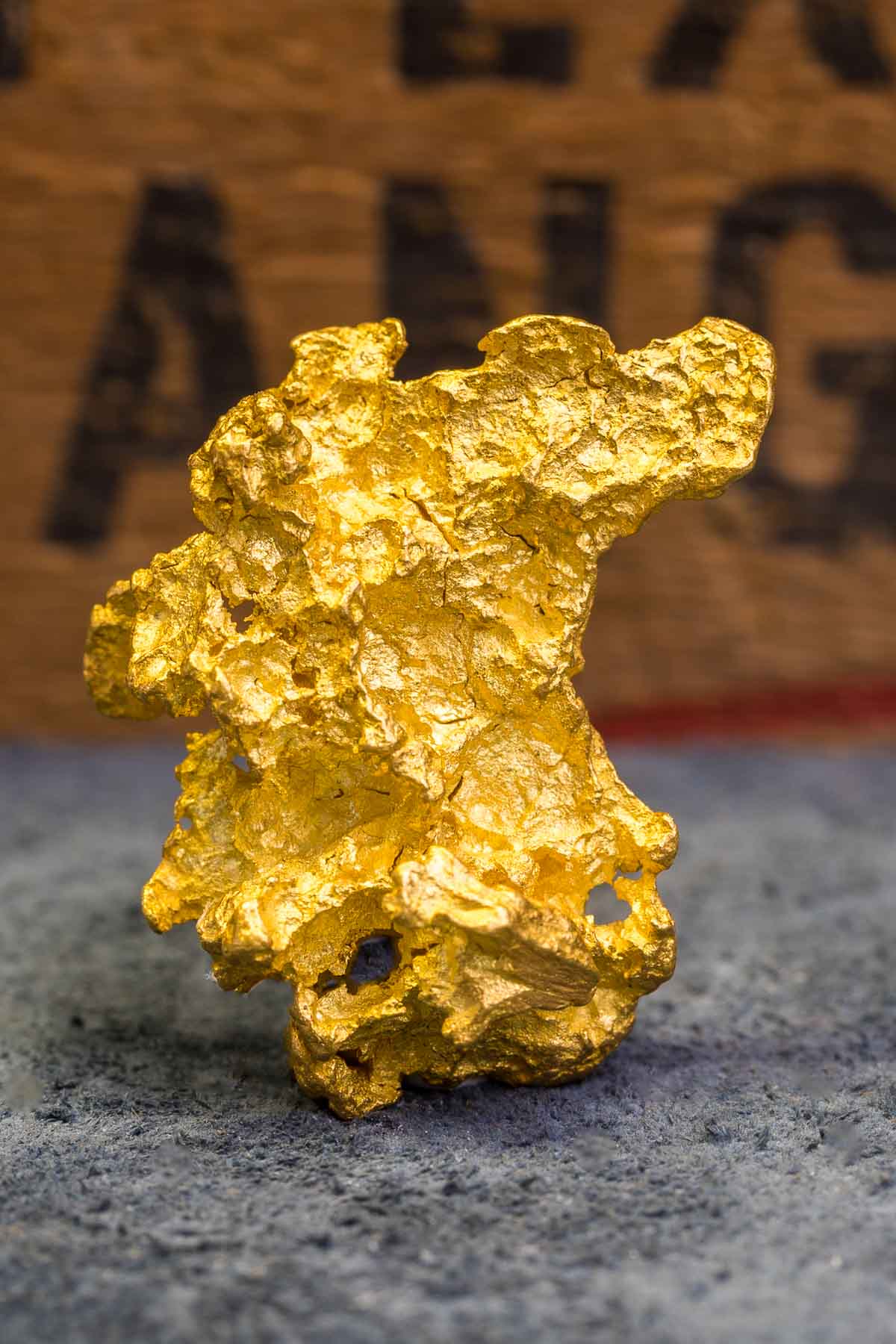 Intricate Half Moon Shaped Australian Gold Nugget - 14.2 g - $1,205.00 : Natural gold Nuggets Sale - Buy Gold Nuggets and Specimens, The finest jewelry/investment grade gold nuggets from the world