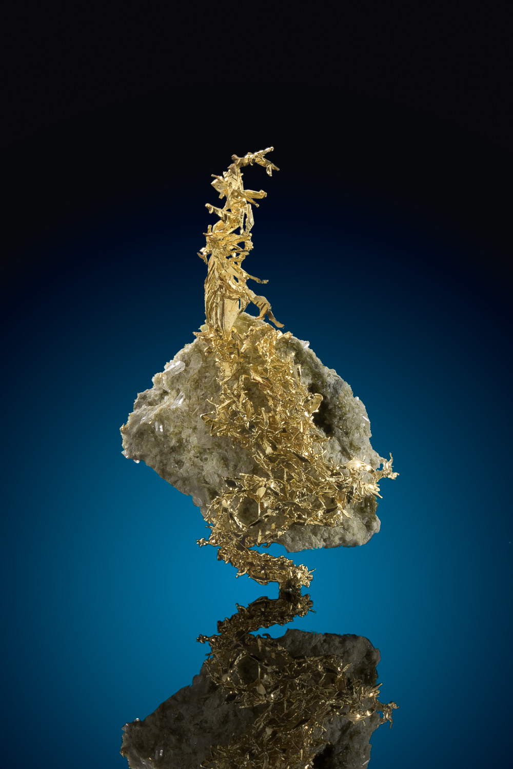 (image for) Wire Gold on Quartz Specimen - Olinghouse Gold Mine, Nevada