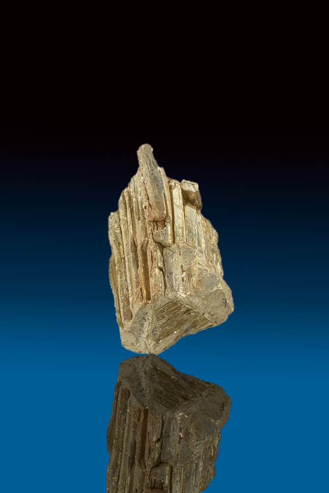 (image for) Brilliant Striated Gold Nugget Crystal Octahedron - Nevada - Click Image to Close